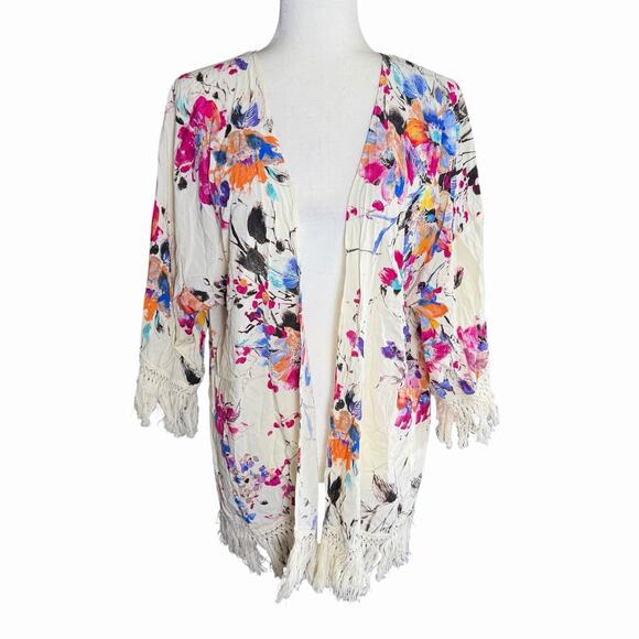 Umgee Other - UMGEE Floral short sleeve fringe kimono Size Small Bohemian Boho Hippie Indie